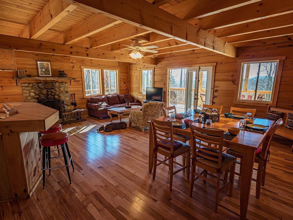 Отель Log Cabin In Smoky Mountains Севьервилл Номер фото